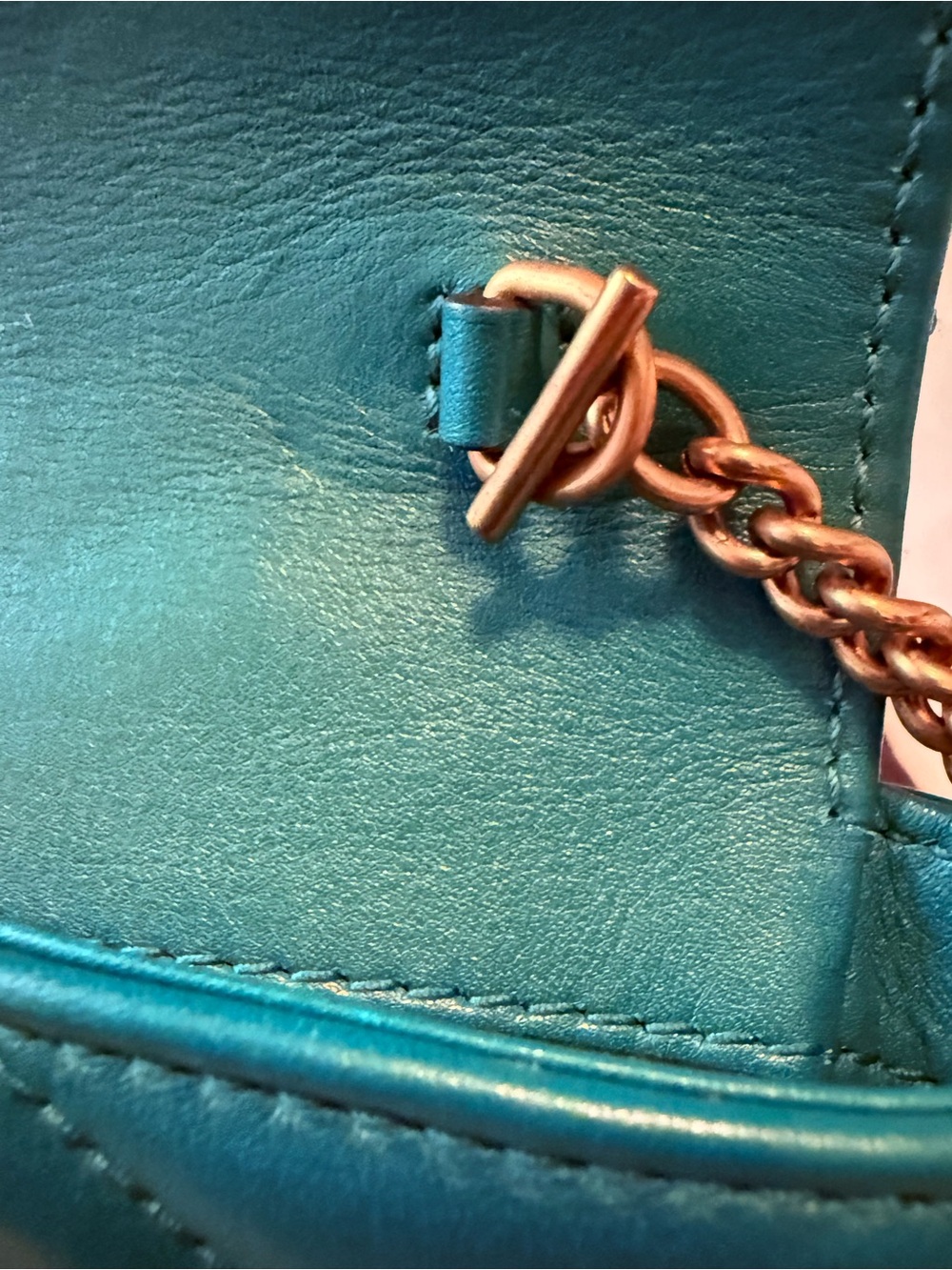 Gucci Green Mini Marmont Chevron Leather Crossbody with Gold GG - Picture 8 of 12